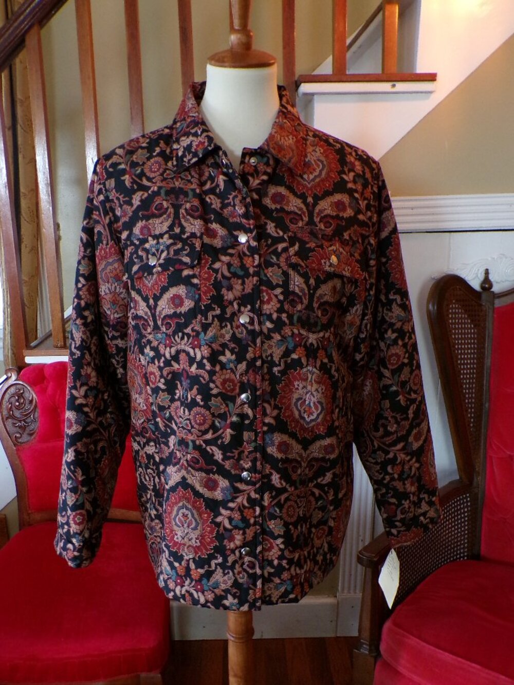 NEXX NWT Women's Floral Jacket Snap Closure 70% Silk & 30% Cotton Size: Medium